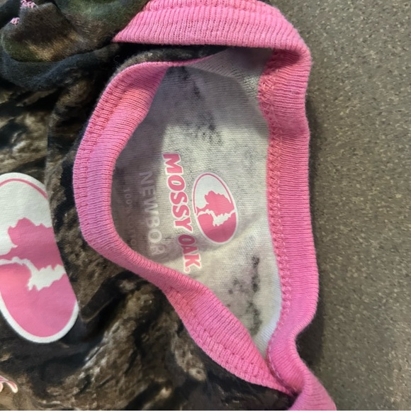 Newborn Clothing Lot - Picture 6 of 10